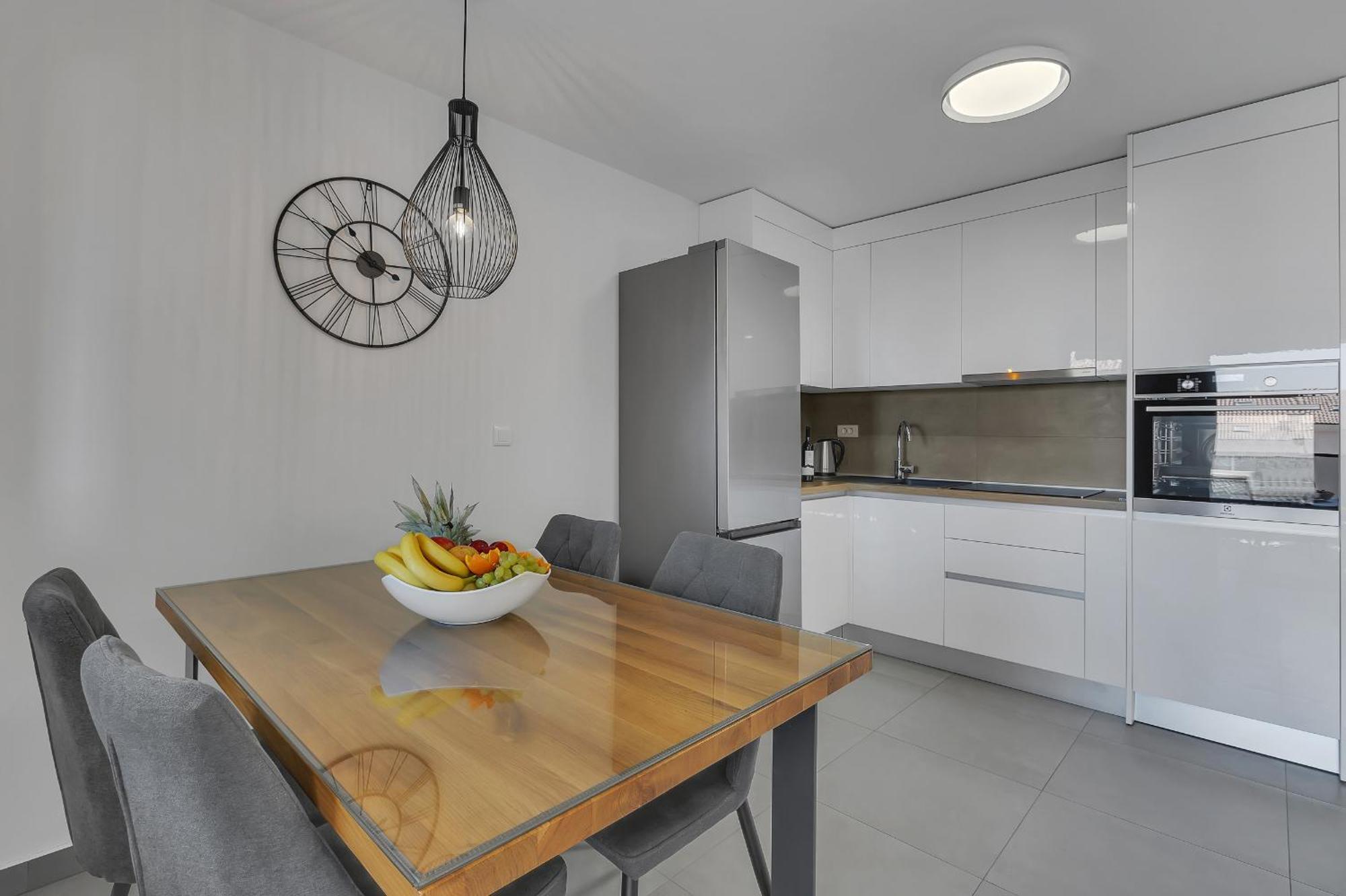 Apartment Jović in Makarska, sea view, free parking Zewnętrze zdjęcie