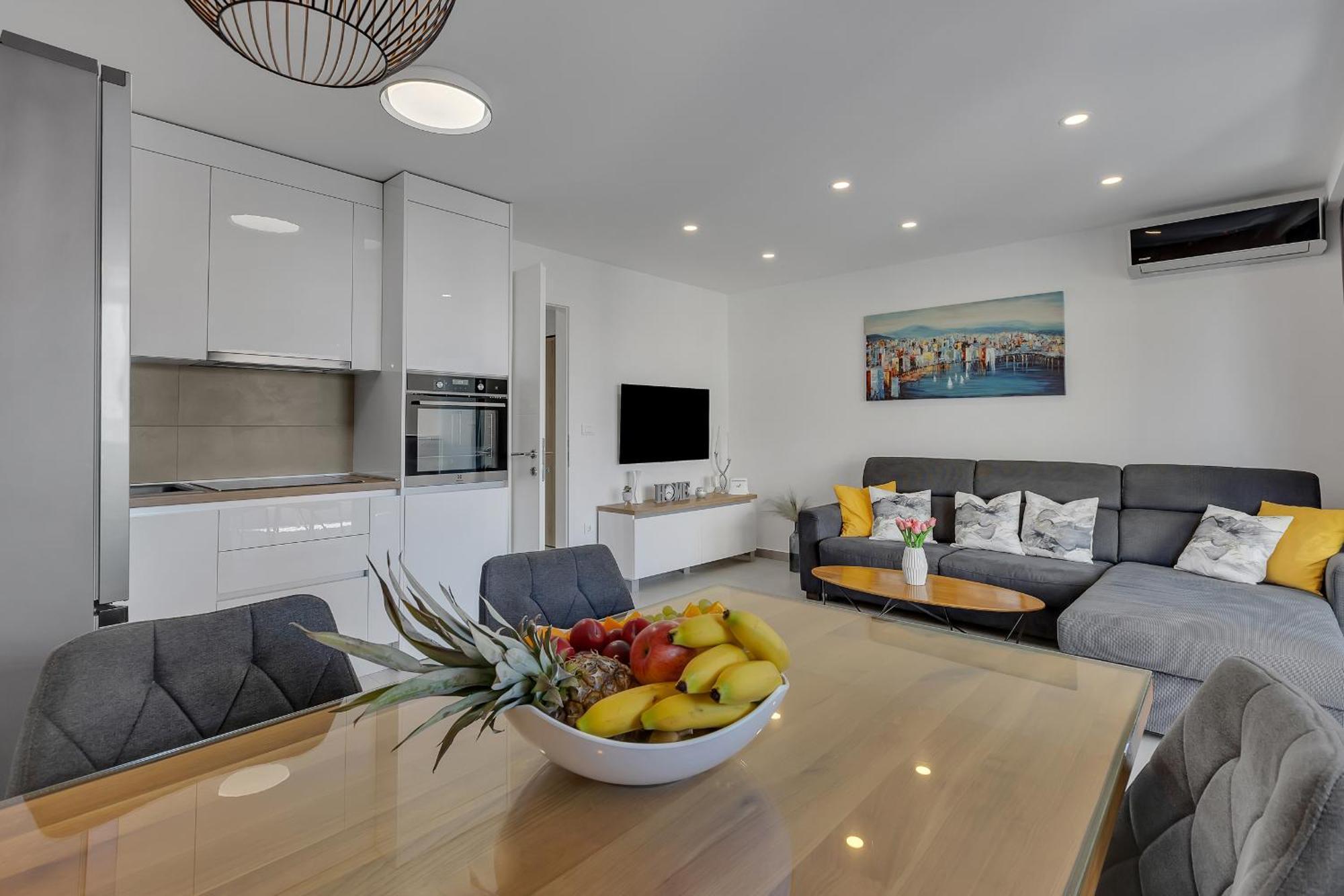 Apartment Jović in Makarska, sea view, free parking Zewnętrze zdjęcie