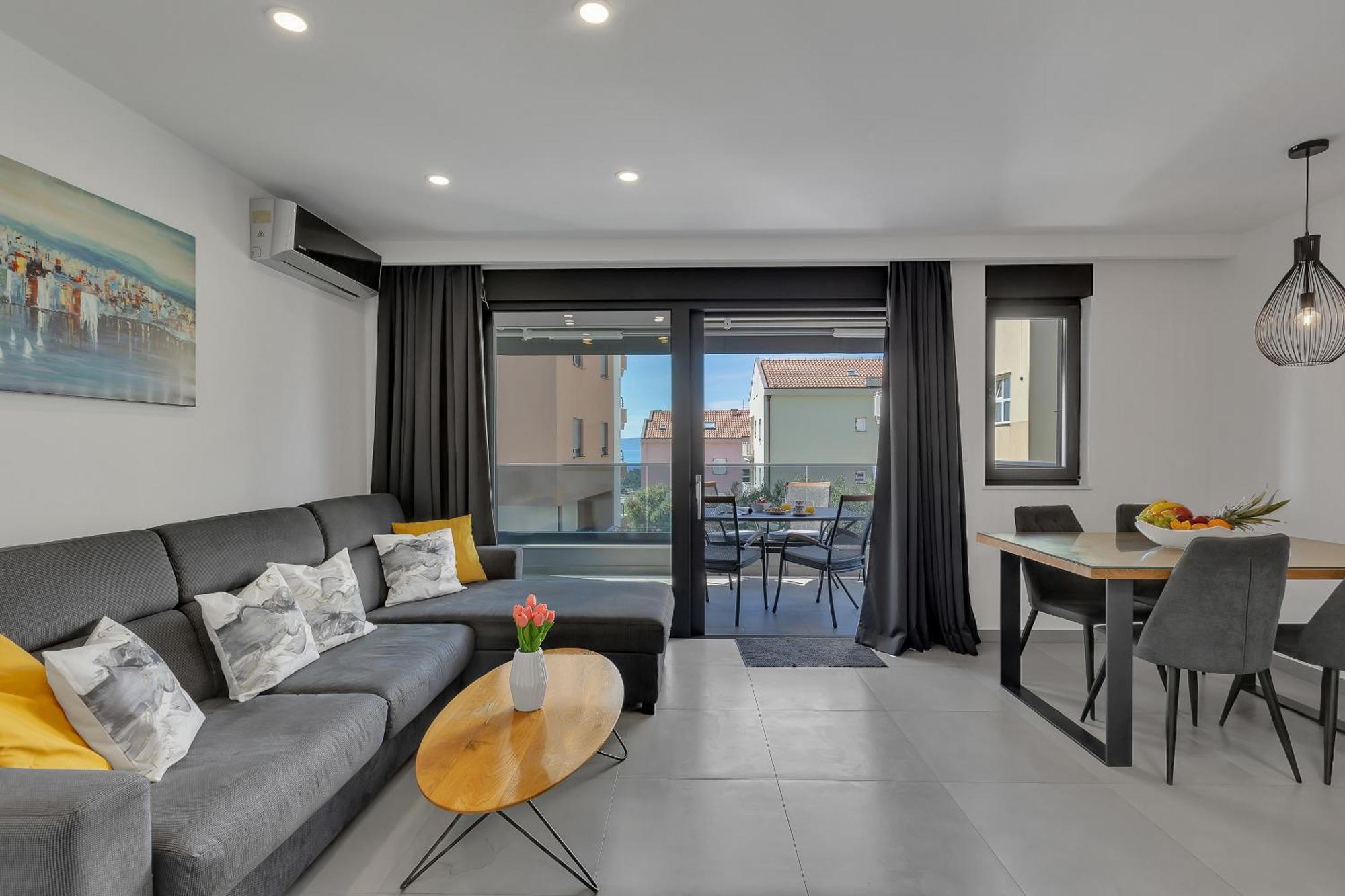Apartment Jović in Makarska, sea view, free parking Zewnętrze zdjęcie