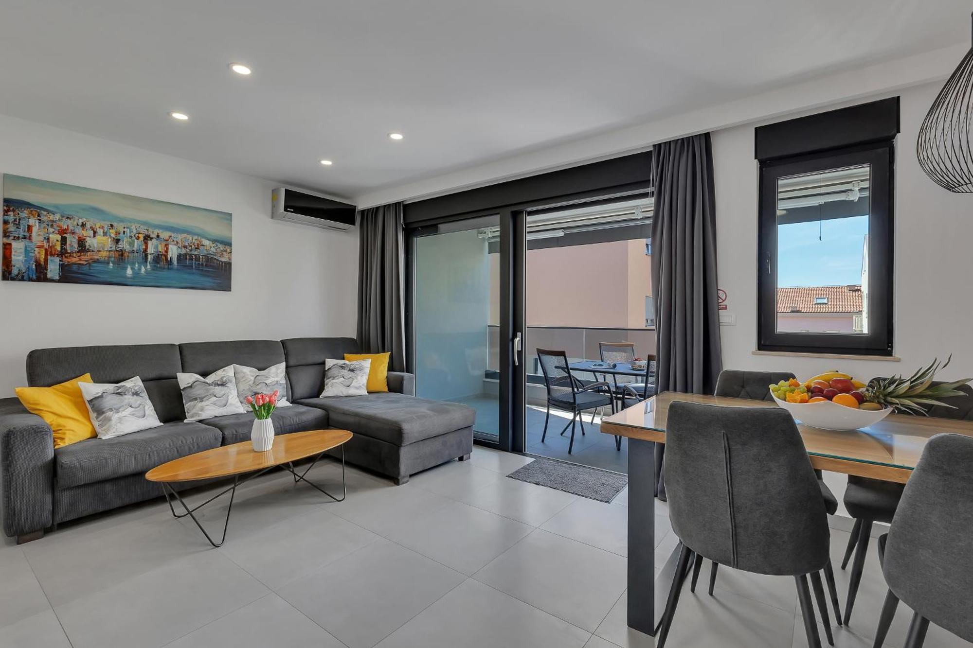 Apartment Jović in Makarska, sea view, free parking Zewnętrze zdjęcie
