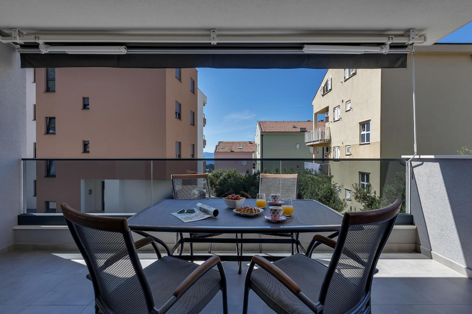 Apartment Jović in Makarska, sea view, free parking Zewnętrze zdjęcie